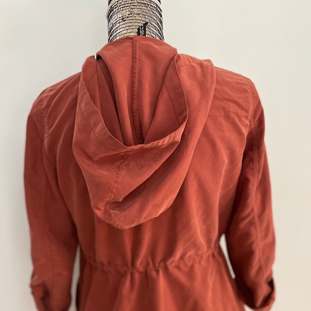 Divided Rust Jacket with Hood - Picture 7 of 12